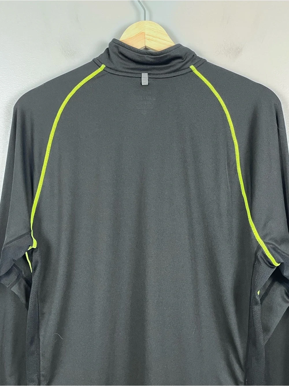 Nike Running Women's Dri-Fit 1/4 Zip Lightweight Performance Top Size M; Active